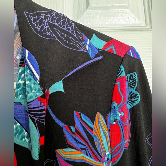 Iman Multicolor Tropical Wrap Crop Top EUC Small Long Sleeve - Picture 7 of 15